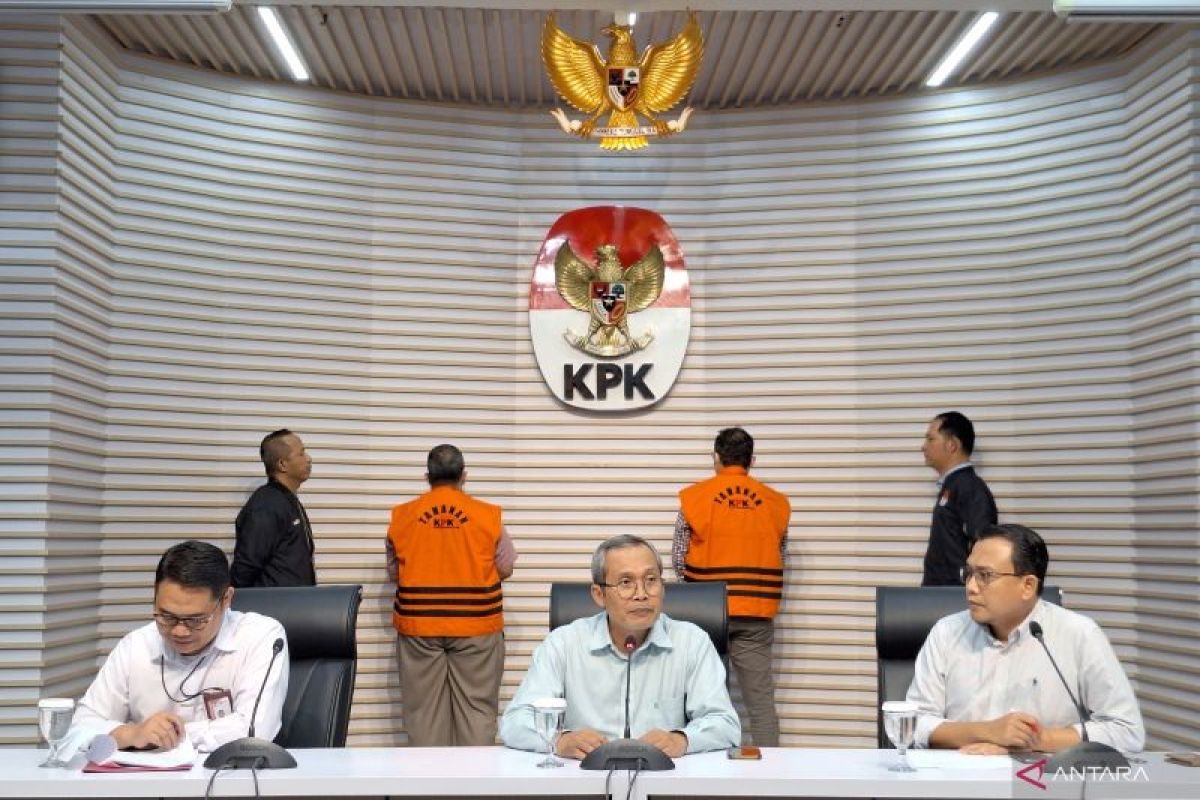 Dua tersangka gratifikasi pemeriksaan pajak ditahan oleh KPK