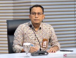 KPK melakukan penggeledahan di rumah tersangka kasus suap Wamenkumham