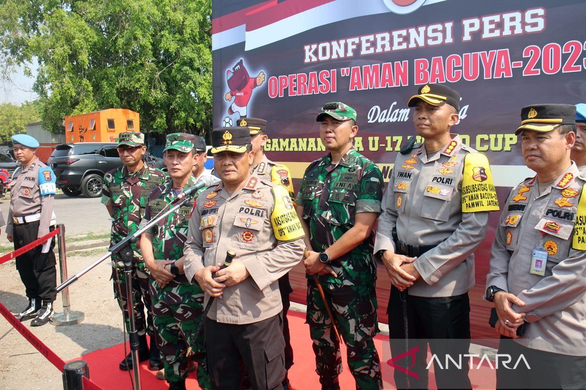 Polda Jateng bersiap-siap untuk amankan Piala Dunia U-17 di Solo dengan menggelar pasukan