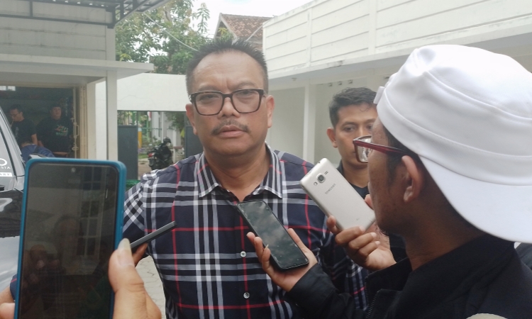 Belatung Ditemukan di Makanan Acara yang Diikuti oleh Anggota Komisi IX DPR RI di Blora