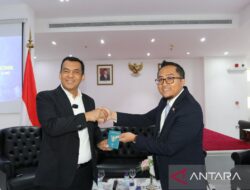 Konsulat Jenderal Republik Indonesia di Jeddah merilis paspor elektronik