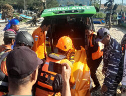 Pencari Kerang di Pantai Wedi Ireng Banyuwangi Ditemukan Tewas Setelah Dihempas Ombak