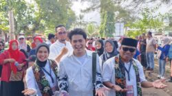 Cakra Khan mendampingi Calon Citra-Ino untuk menuju KPU Pangandaran