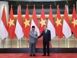 Prabowo Subianto Discusses Cooperation Potential with National Assembly Chair After Meeting Vietnam’s President