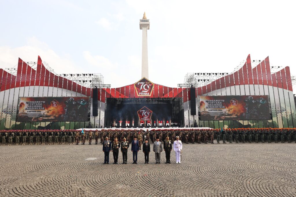 Jokowi Emphasizes Strong Relationship Between TNI and the People on TNI’s 79th Anniversary