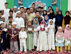 Paket THR Gratis dari Peradi dan Lembaga Kemaritiman NU Gresik