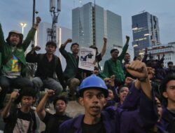 Mahasiswa Koalisi Tolak RUU TNI: Konsolidasi Sipil dan Gelar Demo