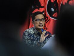 Respons Febri Diansyah Banjir Kritik Sebagai Pengacara Hasto: Analisis