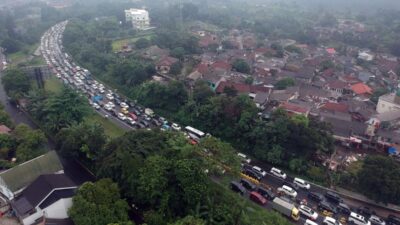 Transformasi Sungai Ciliwung: Dedi Mulyadi Targetkan Puncak Menjadi Area Hijau