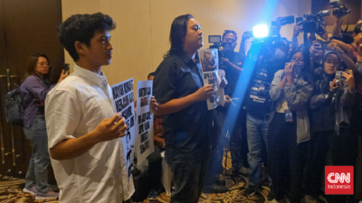 Penjelasan Sekjen DPR tentang Rapat RUU TNI di Fairmont