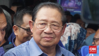 SBY Salat Id di Cikeas: Ibas dan Hatta Rajasa Turut Hadir