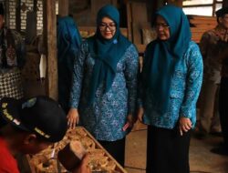 Cerita Sukses Antok, Perajin Kayu Ukir Gresik: Dukungan Pemerintah Membawa Moncer