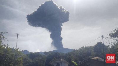 Peringatan Erupsi Gunung Marapi: Warga Harus Waspada