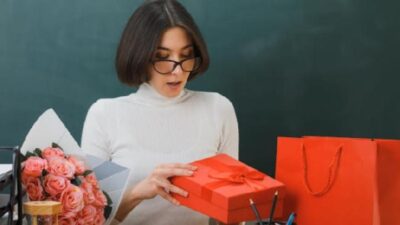 5 Tips untuk Membuat Kenang-kenangan untuk Guru Perempuan di Hari Perpisahan Sekolah