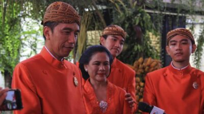 Respons Jokowi Soal Forum Purnawirawan TNI dan Usul Pemakzulan Gibran