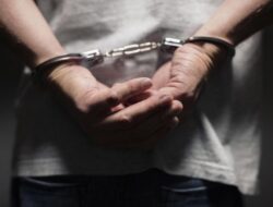 Mahasisawa Trisakti Demo Reformasi 27 Tahun Ditangkap Polisi