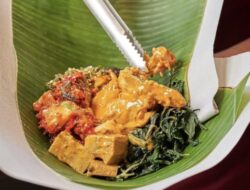 Asal Usul Nasi Padang: Malaysia atau Singapura?