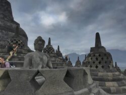 Stairlift Borobudur: Usulan Pasang Permanen yang Kontroversial