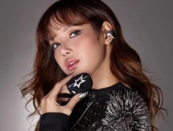 Bose Luncurkan Open Earbuds Kolaborasi dengan LISA BLACKPINK