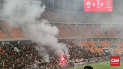 Buntut Lempar Flare di Laga Persija vs Malut United: 36 Orang Diamankan