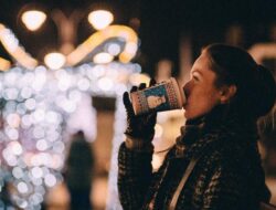 Cara Kopi Memengaruhi Mood dan Stres: Apakah Benar?
