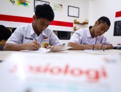 DPR Minta Kaji Ulang Sekolah Garuda dan Perbanyak Beasiswa