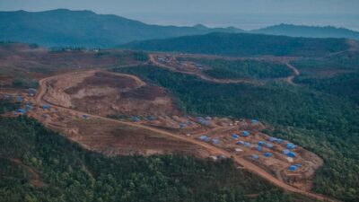 KPK Petakan Tambang Pulau Kecil: Momen di Ambang