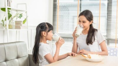 Manfaat Minum Susu untuk Menambah Berat Badan: Fakta atau Mitos?