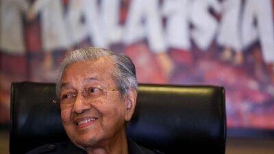 4 Tips Sehat ala Mahathir Mohamad di Usia 100