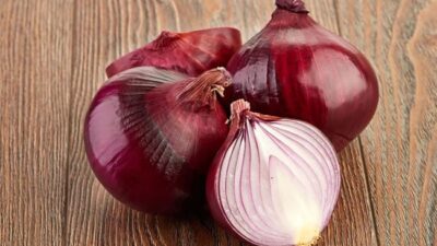 6 Manfaat Makan Bawang Merah Mentah: Kesehatan Tubuh Optimal