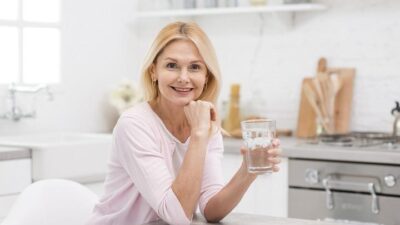 Makanan Penting untuk Perimenopause: Tips Nutrisi Terbaik