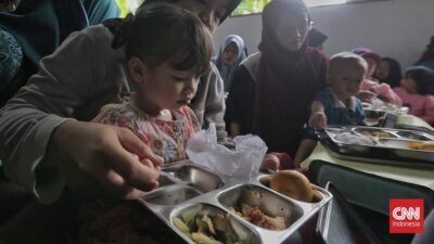 Menteri Wihaji Tinjau MBG untuk Ibu Hamil dan Menyusui
