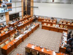 Pembahasan RKUHAP di Komisi III DPR: Janji Tak di Hotel