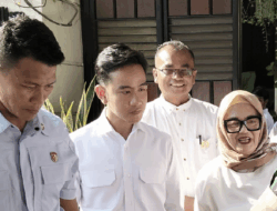Gibran Menunggu Kedatangan Prabowo di Kongres PSI Solo