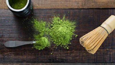 Perbedaan Matcha vs Teh Hijau: Yang Perlu Diketahui