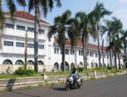 Protes Kenaikan PBB 1000% di Cirebon: Diskon 50% Walikota!