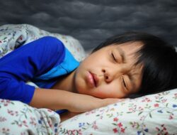 Penyebab dan Cara Mengatasi Insomnia pada Anak