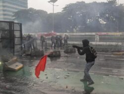 Update Demo Jakarta: Daftar Ruas Jalan Ditutup Hari Ini