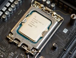 Pecahkan Rekor Overclocking dengan Intel Core i9 di 9.13 GHz!