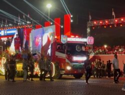Pesta Kembang Api Spektakuler di Karnaval Kemerdekaan HUT RI ke-80