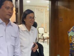 Sri Mulyani Diklaim Ikut Rapat dengan Prabowo: Isu Mundur