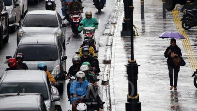 Tips Menjaga Kesehatan di Cuaca Ekstrem