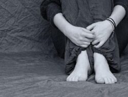 5 Cara Mengatasi Trauma Demonstrasi