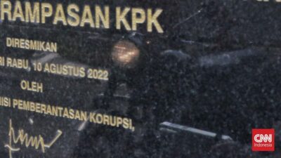 Analisis KPK Terkait Kepemilikan Mobil BJ Habibie oleh Ridwan Kamil