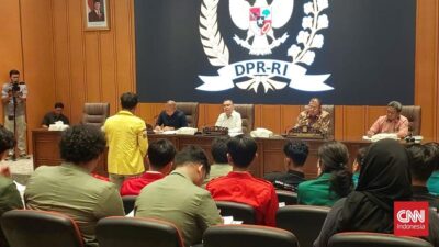 BEM UI Terbelah: Audiensi Bareng DPR Pasca Demo